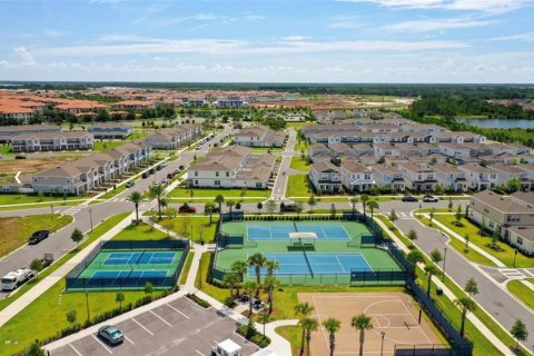Townhouse in Orlando, Florida 4 bedrooms, 168.06 sq.m. № 2113268 - photo 29