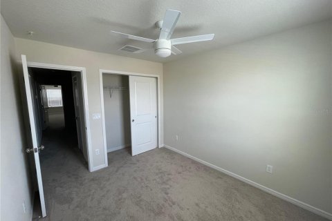 Townhouse in Orlando, Florida 4 bedrooms, 168.06 sq.m. № 2113268 - photo 22