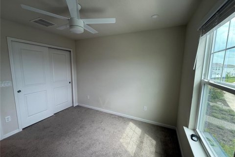 Townhouse in Orlando, Florida 4 bedrooms, 168.06 sq.m. № 2113268 - photo 24