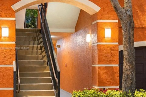 Copropriété à louer à West Palm Beach, Floride: 3 chambres, 109.35 m2 № 2003747 - photo 2