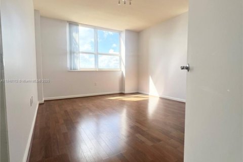 Condo in Aventura, Florida, 2 bedrooms  № 1849309 - photo 22