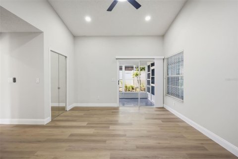 Villa ou maison à louer à Sanford, Floride: 3 chambres, 115.94 m2 № 2167746 - photo 4