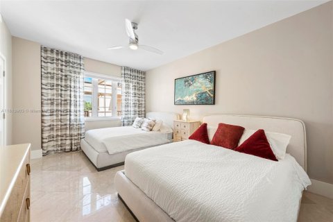 Copropriété à louer à Miami Beach, Floride: 3 chambres, 188.96 m2 № 1960017 - photo 28