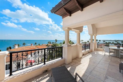 Copropriété à louer à Miami Beach, Floride: 3 chambres, 188.96 m2 № 1960017 - photo 2