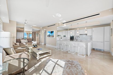Copropriété à louer à Miami Beach, Floride: 3 chambres, 188.96 m2 № 1960017 - photo 11