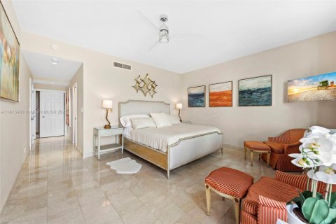 Copropriété à louer à Miami Beach, Floride: 3 chambres, 188.96 m2 № 1960017 - photo 20