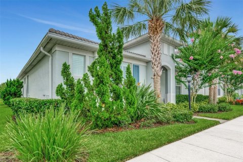 Villa ou maison à louer à Lakewood Ranch, Floride: 3 chambres, 182.46 m2 № 2097148 - photo 4