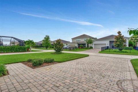 Villa ou maison à louer à Lakewood Ranch, Floride: 3 chambres, 182.46 m2 № 2097148 - photo 2