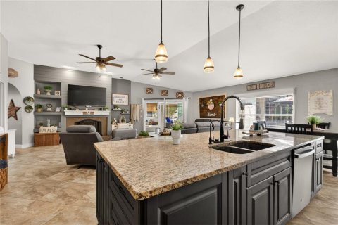 House in Mount Dora, Florida 3 bedrooms, 294.87 sq.m. № 2199405 - photo 27