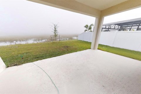 House in Kissimmee, Florida 4 bedrooms, 264.96 sq.m. № 2032846 - photo 17