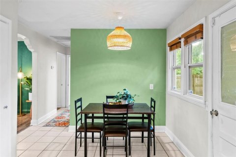 Villa ou maison à vendre à Tampa, Floride: 3 chambres, 94.39 m2 № 2215643 - photo 13