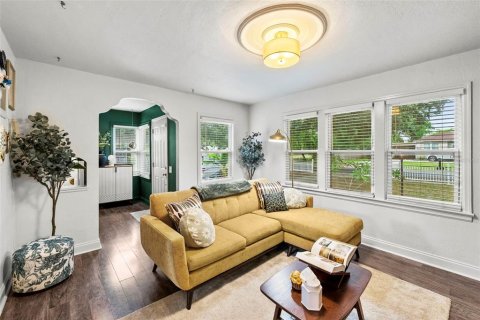 Villa ou maison à vendre à Tampa, Floride: 3 chambres, 94.39 m2 № 2215643 - photo 2