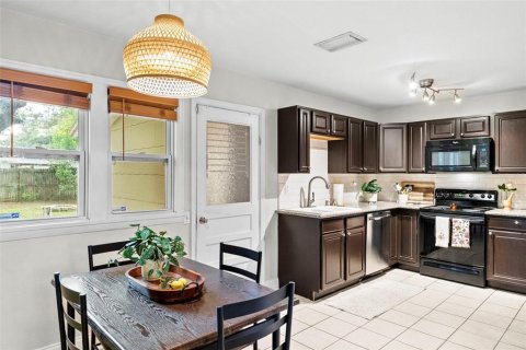 Villa ou maison à vendre à Tampa, Floride: 3 chambres, 94.39 m2 № 2215643 - photo 14