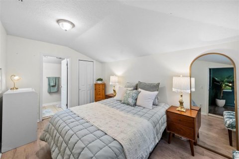 Villa ou maison à vendre à Tampa, Floride: 3 chambres, 94.39 m2 № 2215643 - photo 17