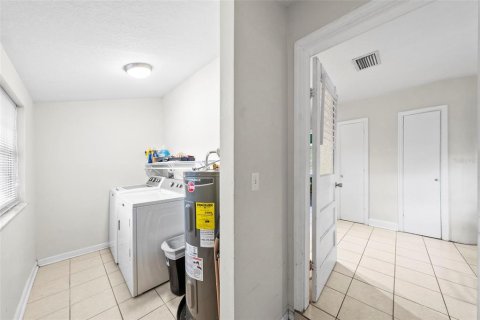 Villa ou maison à vendre à Tampa, Floride: 3 chambres, 94.39 m2 № 2215643 - photo 30