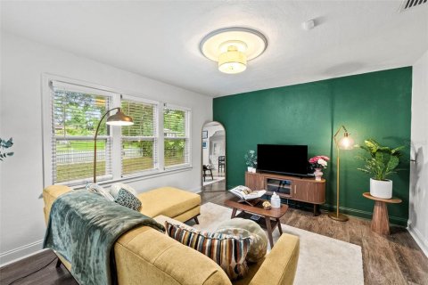 Villa ou maison à vendre à Tampa, Floride: 3 chambres, 94.39 m2 № 2215643 - photo 10