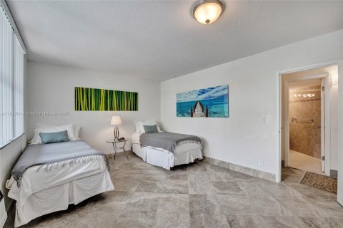 Copropriété à vendre à Hallandale Beach, Floride: 2 chambres, 107.12 m2 № 1921646 - photo 27