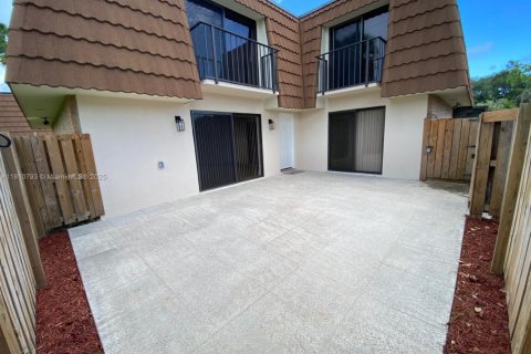 Touwnhouse à vendre à West Palm Beach, Floride: 2 chambres, 114.83 m2 № 1753089 - photo 13