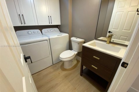 Touwnhouse à vendre à West Palm Beach, Floride: 2 chambres, 114.83 m2 № 1753089 - photo 10