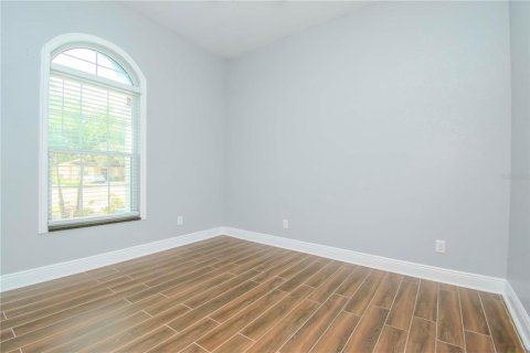 House in Tampa, Florida 4 bedrooms, 182.74 sq.m. № 1887019 - photo 21