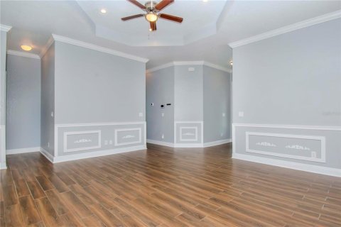 House in Tampa, Florida 4 bedrooms, 182.74 sq.m. № 1887019 - photo 15