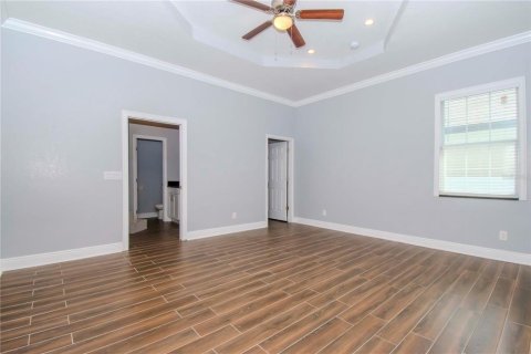 House in Tampa, Florida 4 bedrooms, 182.74 sq.m. № 1887019 - photo 27
