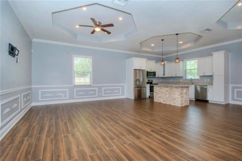 House in Tampa, Florida 4 bedrooms, 182.74 sq.m. № 1887019 - photo 12