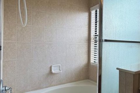 Townhouse in Orlando, Florida 3 bedrooms, 183.02 sq.m. № 2313452 - photo 29