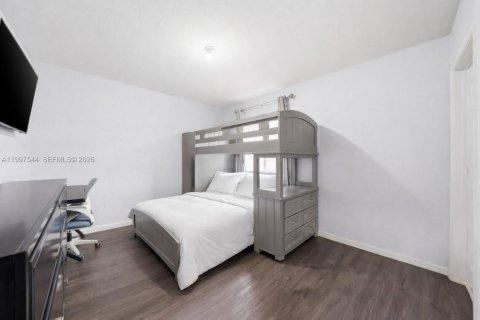 Townhouse in Homestead, Florida 2 bedrooms, 130.81 sq.m. № 2060771 - photo 20