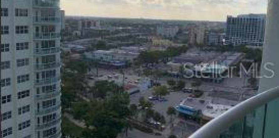 Condominio en Fort Lauderdale, Florida, 1 dormitorio  № 1827771