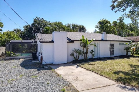 House in Port Orange, Florida 2 bedrooms, 112.6 sq.m. № 1717882 - photo 3