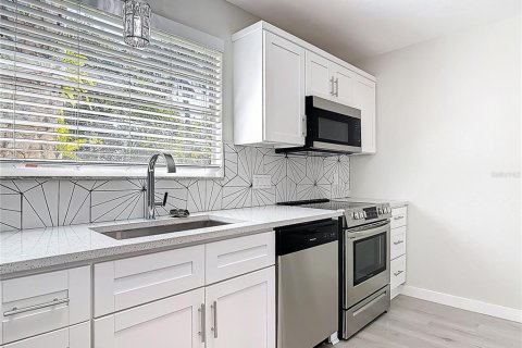 House in Port Orange, Florida 2 bedrooms, 112.6 sq.m. № 1717882 - photo 20
