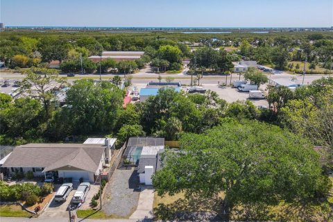 House in Port Orange, Florida 2 bedrooms, 112.6 sq.m. № 1717882 - photo 8