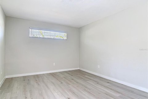House in Port Orange, Florida 2 bedrooms, 112.6 sq.m. № 1717882 - photo 24