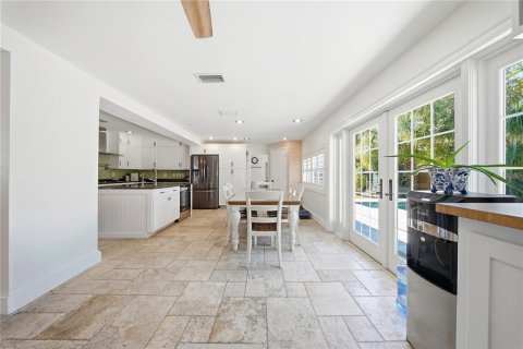 House in Tampa, Florida 4 bedrooms, 185.15 sq.m. № 2095308 - photo 20