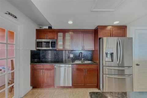 Condominio en venta en North Miami Beach, Florida, 2 dormitorios, 106.37 m2 № 2189955 - foto 9