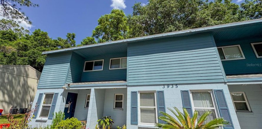 Condo in Gainesville, Florida, 2 bedrooms № 1637056