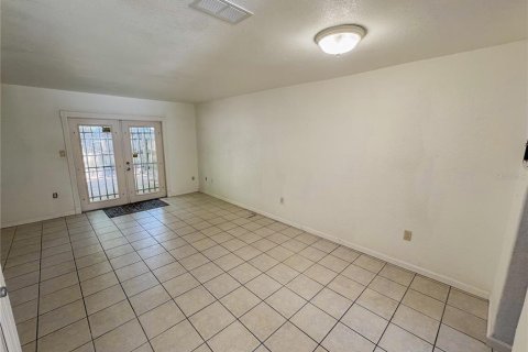 Condo in Gainesville, Florida, 2 bedrooms  № 1637056 - photo 3