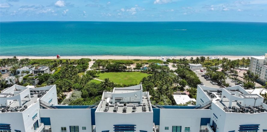 Condominio en Miami Beach, Florida, 1 dormitorio № 1888418