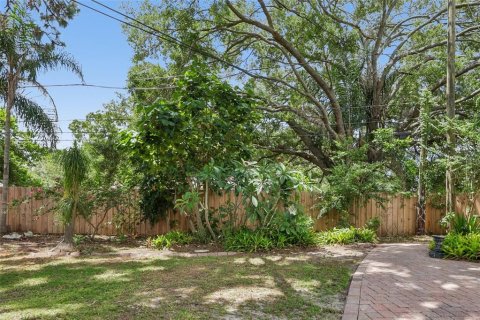 House in Clearwater, Florida 3 bedrooms, 106.28 sq.m. № 2238625 - photo 23