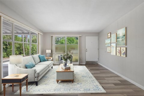 House in Clearwater, Florida 3 bedrooms, 106.28 sq.m. № 2238625 - photo 5