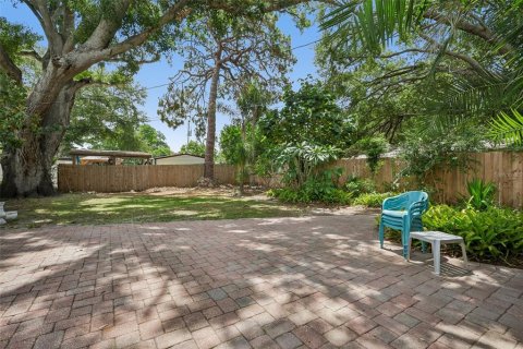 House in Clearwater, Florida 3 bedrooms, 106.28 sq.m. № 2238625 - photo 24