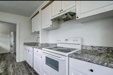 Villa ou maison à vendre à Tampa, Floride: 3 chambres, 96.71 m2 № 2259307 - photo 5