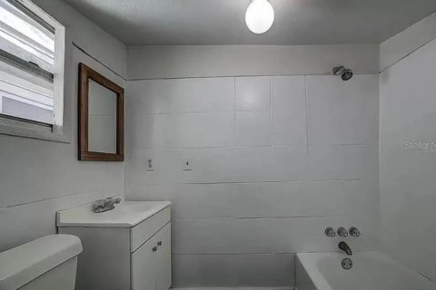 Villa ou maison à vendre à Tampa, Floride: 3 chambres, 96.71 m2 № 2259307 - photo 8