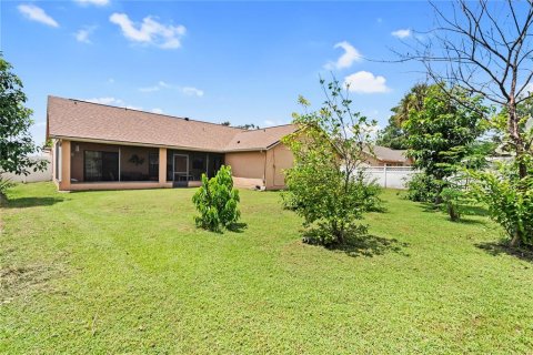 Villa ou maison à vendre à Kissimmee, Floride: 3 chambres, 156.26 m2 № 2431252 - photo 25
