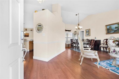 Villa ou maison à vendre à Kissimmee, Floride: 3 chambres, 156.26 m2 № 2431252 - photo 4