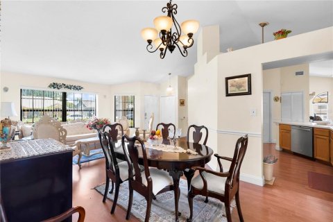 Villa ou maison à vendre à Kissimmee, Floride: 3 chambres, 156.26 m2 № 2431252 - photo 14