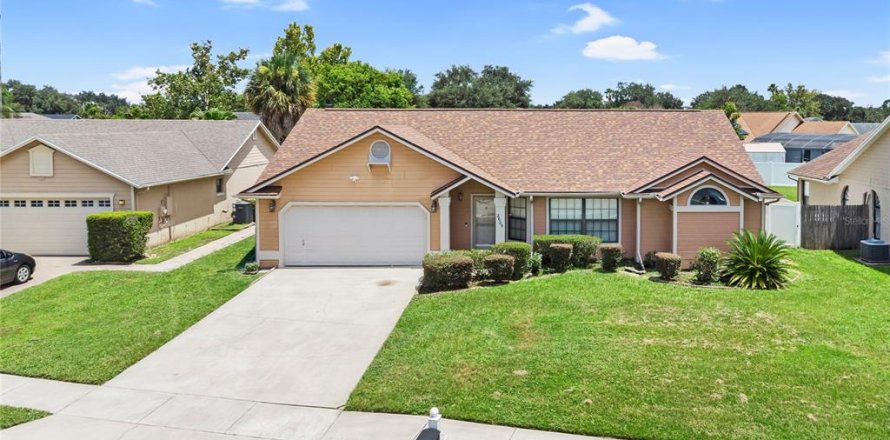 Villa ou maison à Kissimmee, Floride 3 chambres, 156.26 m2 № 2431252
