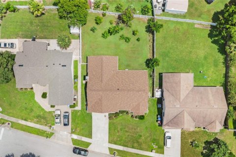 Villa ou maison à vendre à Kissimmee, Floride: 3 chambres, 156.26 m2 № 2431252 - photo 26
