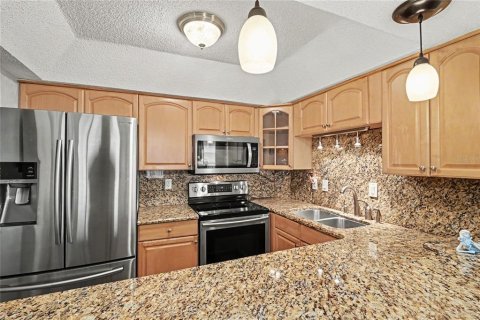 Copropriété à vendre à Daytona Beach Shores, Floride: 2 chambres, 99.59 m2 № 2239753 - photo 12